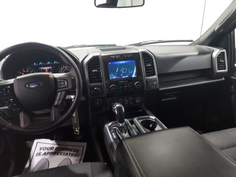 Used 2019 Ford F150 XLT w/ Equipment Group 302A Luxury AWD/4WD image 10