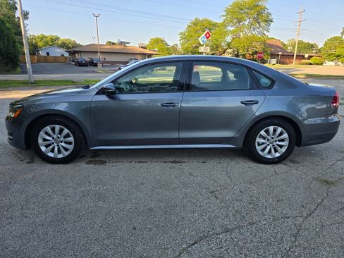 Used 2012 Volkswagen Passat 2.5 S FWD image 4