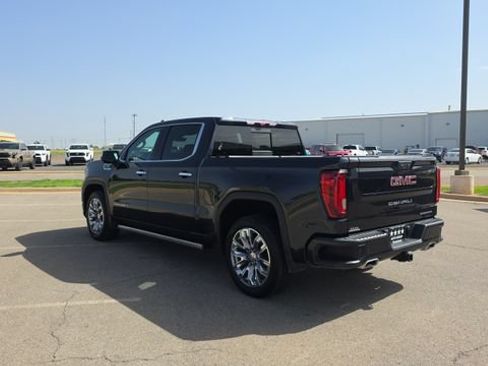 Used 2022 GMC Sierra 1500 Denali w/ Denali Reserve Package AWD/4WD image 8