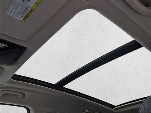 Used 2025 BMW X7 xDrive40i w/ Parking Assistance Package image 16