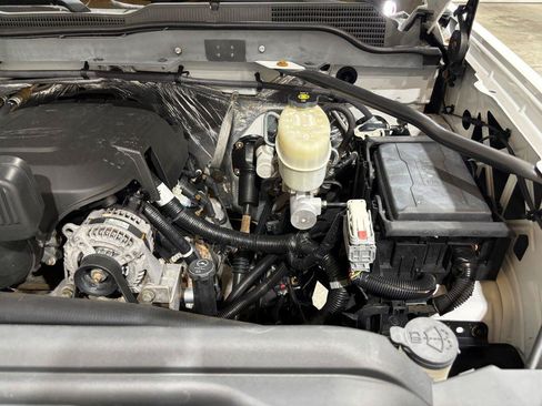 Used 2015 Chevrolet Silverado 2500 W/T AWD/4WD image 25