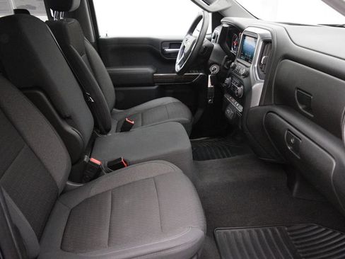 Used 2020 Chevrolet Silverado 1500 LT AWD/4WD image 16