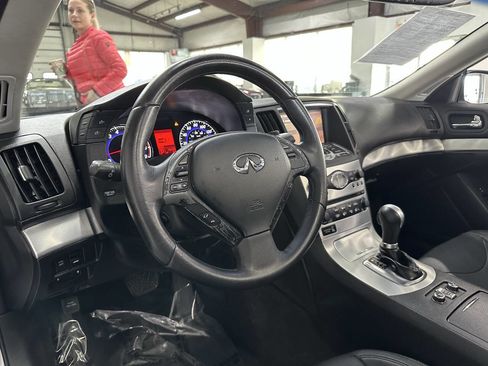 Used 2009 INFINITI G37 Sport w/ Premium Pkg image 19