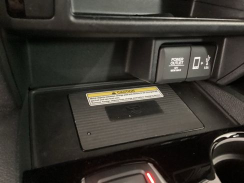 Used 2021 Honda Ridgeline Black Edition image 28