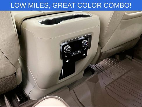 Used 2021 GMC Yukon Denali image 31