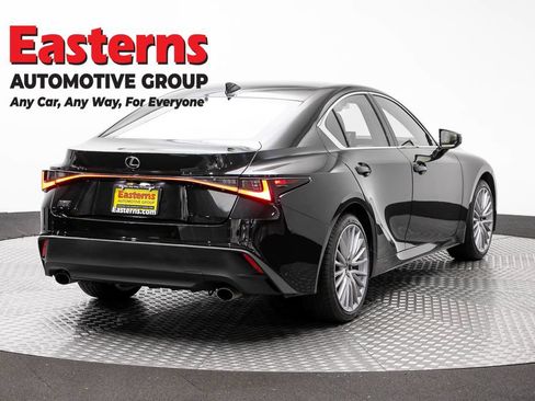 Used 2022 Lexus IS 300 AWD w/ Premium Package image 5
