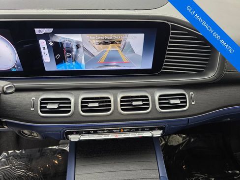 Used 2026 Mercedes-Benz Maybach GLS 600 4MATIC image 24