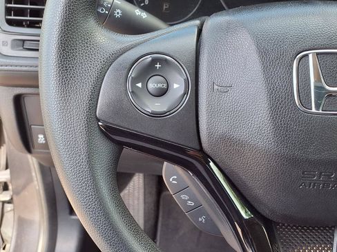 Used 2021 Honda HR-V LX image 28