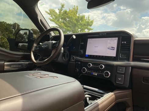 Used 2025 Ford F450 King Ranch w/ Chrome Package AWD/4WD image 6