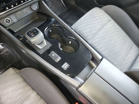 Certified 2023 Nissan Rogue SV image 26