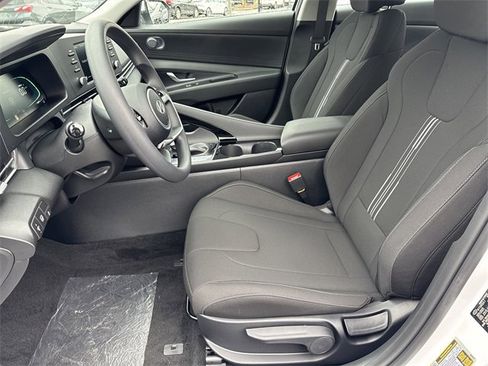 New 2026 Hyundai Elantra Blue image 9