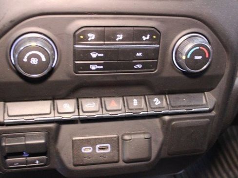 Used 2021 Chevrolet Silverado 1500 Custom Trail Boss w/ LPO, Dark Essentials Package image 20