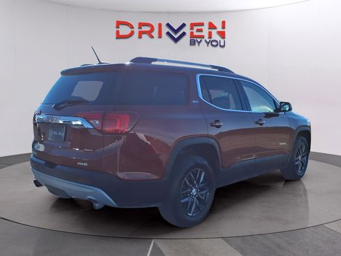 Used 2017 GMC Acadia SLT image 7