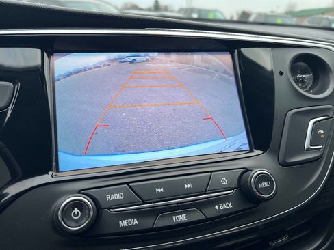 Used 2017 Buick Envision Essence image 10