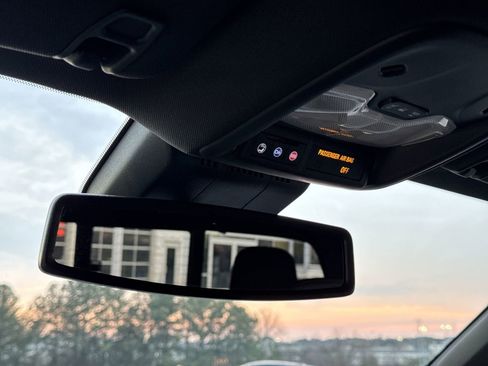 Used 2023 Chevrolet Colorado Z71 w/ Z71 Convenience Package 2 image 27