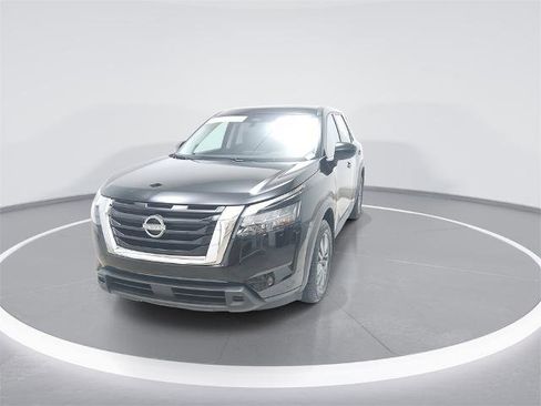 Certified 2023 Nissan Pathfinder S image 2