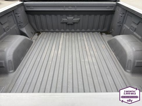 Used 2024 Chevrolet Silverado 1500 RST w/ Z71 Off-Road Package AWD/4WD image 5