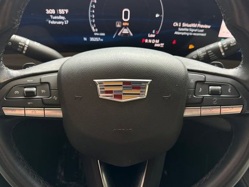 Used 2024 Cadillac XT4 Premium Luxury image 20