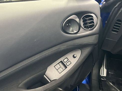 Used 2025 Nissan Z Sport w/ Floor Mat Package image 13