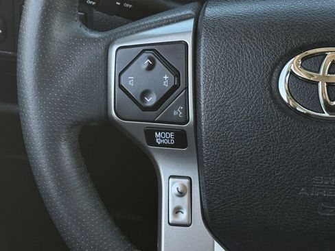 Used 2020 Toyota 4Runner SR5 AWD/4WD image 14
