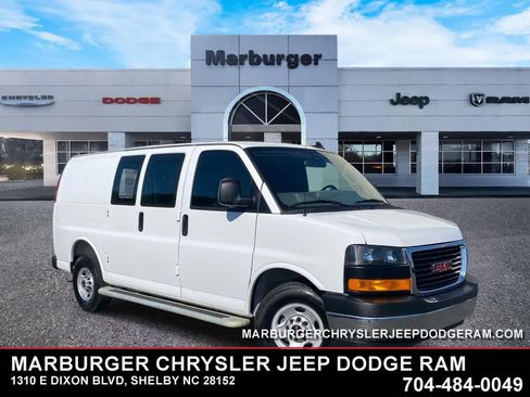 Used 2025 GMC Savana 2500 w/ Driver Convenience Package RWD image 1