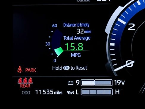 Used 2024 Toyota Tundra Limited w/ TRD Off-Road Package AWD/4WD image 38