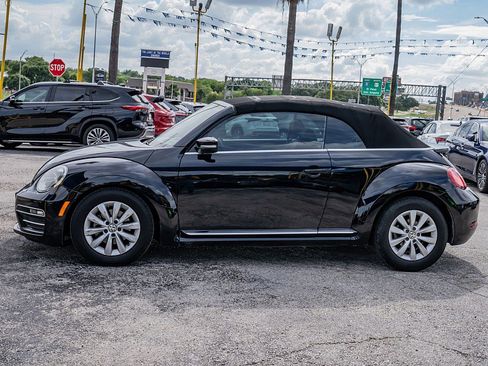 Used 2019 Volkswagen Beetle 2.0T SE FWD image 15