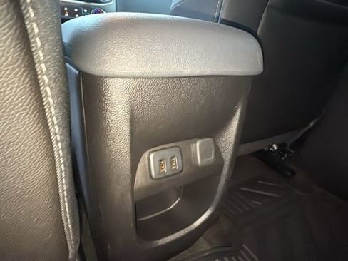 Used 2016 Chevrolet Colorado Z71 image 24