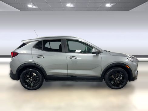 Used 2024 Buick Encore GX Sport Touring w/ Comfort Package image 7