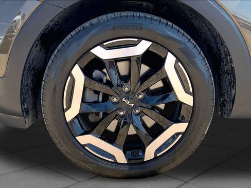 Certified 2025 Kia Telluride S AWD/4WD image 11