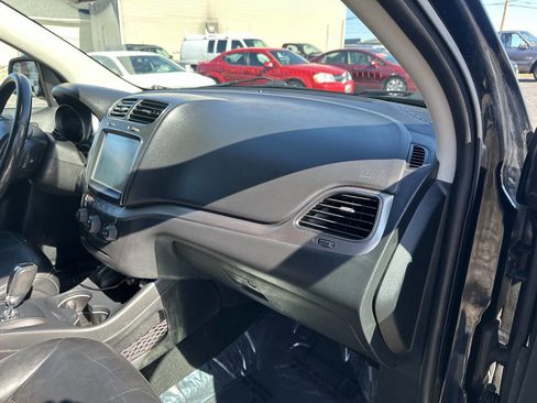 Used 2016 Dodge Journey Crossroad w/ Rear Seat Video Group I image 14