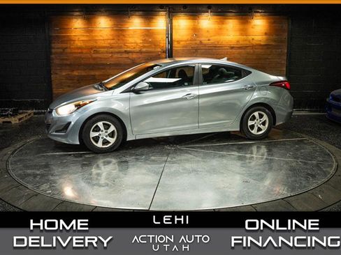 Used 2015 Hyundai Elantra SE FWD image 1