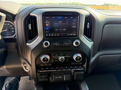 Used 2020 GMC Sierra 1500 Denali w/ Denali Ultimate Package AWD/4WD image 18