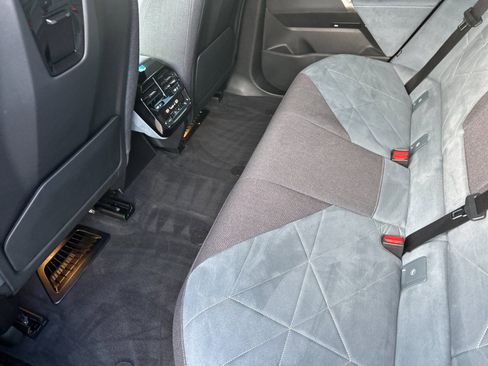 Used 2024 BMW iX xDrive50 image 12