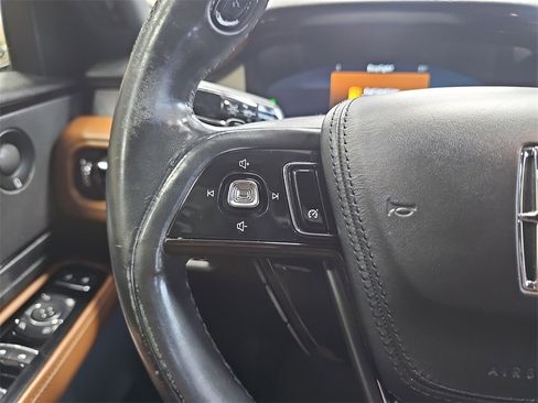 Used 2020 Lincoln Aviator Reserve w/ Elements Package Plus image 17