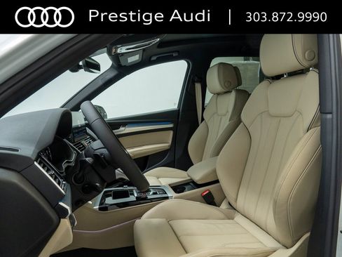 Used 2025 Audi Q5 2.0T Premium Plus w/ Premium Plus Package image 5
