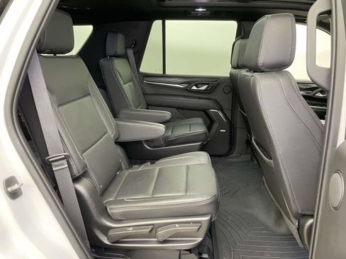 Used 2022 GMC Yukon Denali w/ Denali Premium Package image 23