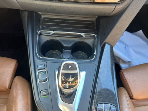 Used 2017 BMW 330i Gran Turismo xDrive image 24