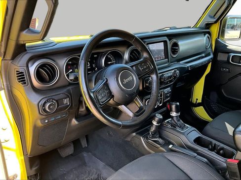 Used 2023 Jeep Wrangler Unlimited w/ Cold Weather Group AWD/4WD image 18