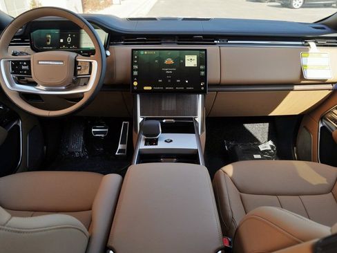 New 2026 Land Rover Range Rover Long Wheelbase Autobiography AWD/4WD image 9