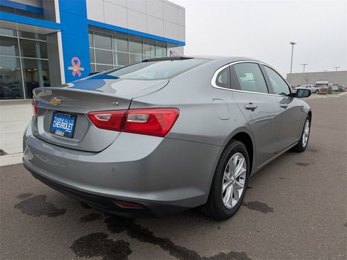 Used 2025 Chevrolet Malibu LT image 33