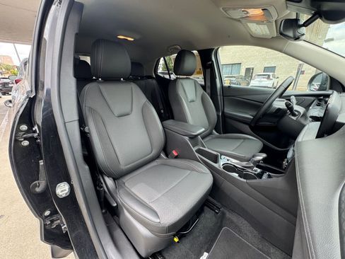 Used 2025 Buick Encore GX Preferred AWD/4WD image 36