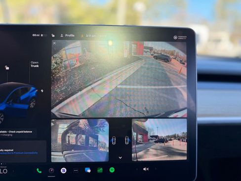 Used 2021 Tesla Model Y Long Range image 51