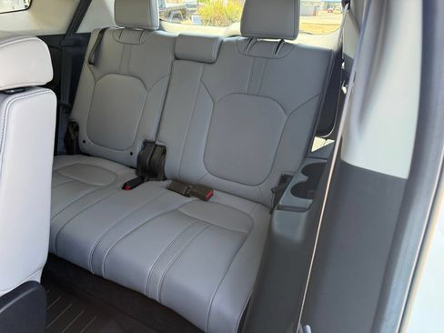 Certified 2025 Honda Pilot EX-L image 38