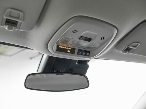 Used 2025 Chevrolet Trax LT w/ Driver Confidence Package image 23