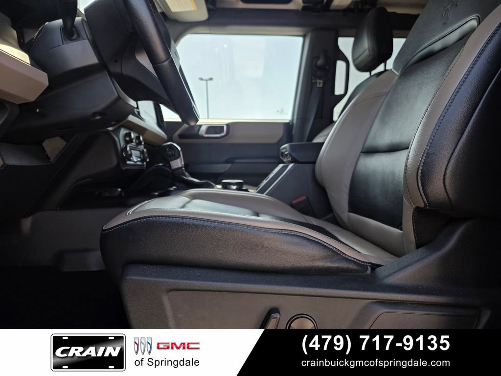 Used 2024 Ford Bronco Wildtrak AWD/4WD image 11