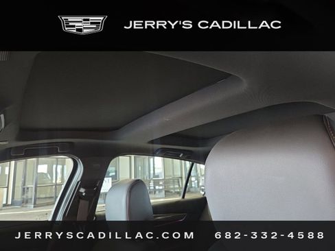 Used 2025 Cadillac CT5 Sport RWD image 8