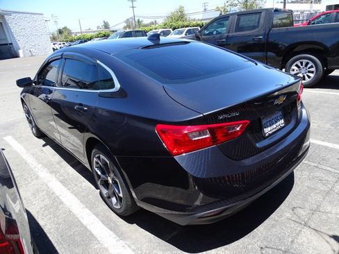 Used 2023 Chevrolet Malibu LT FWD image 2