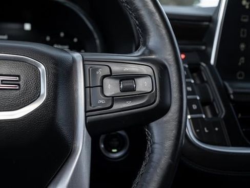 Used 2022 GMC Yukon XL SLE w/ Gmc Pro Safety Plus Package image 63