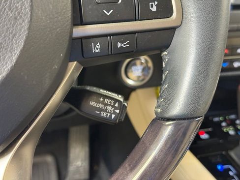 Used 2022 Lexus RX 350 AWD w/ Luxury Package image 47
